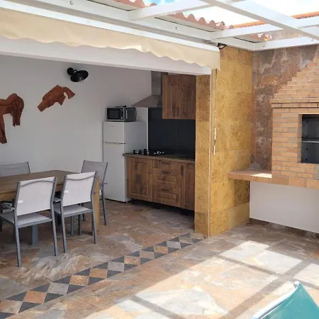 Villa La *