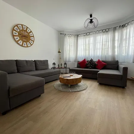 La Villa *